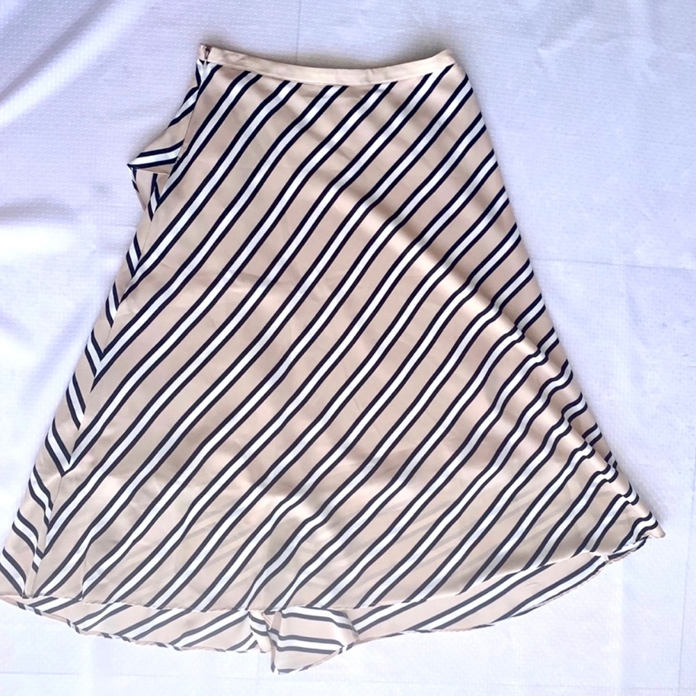 Nwt Calvin Klein Ruffle Front Latte & Black Skirt - image 4